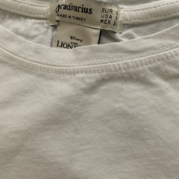 Disney The Lion King Tshirt Simba Worn twice Size S Stradivarius - Picture 3 of 6